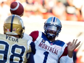 Alouettes quarterback Troy Smith injured the thumb on his left hand — his non-throwing hand.