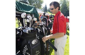 Guy Carbonneau is one of the former Canadiens players who will be taking part in the Golf Canada Foundation pro-am on Monday.