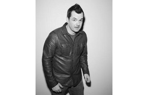 Jim Jefferies is moving up in the world: the Australian comedian will present his solo show at the swanky Maison symphonique on Friday, July 25.
