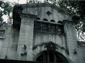 The creepy and mysterious home in Venezuelan horror film House at the End of Time (La casa del fin de los tiempos.) (Screen grab from the film's trailer.)