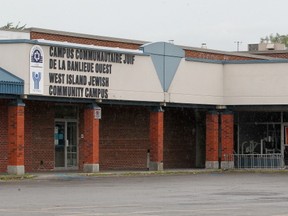 Members of the West Island Jewish Community Centre are working to prevent its closing.