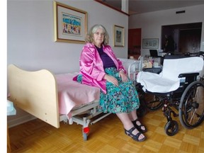 Beverly Spanier at her home in Montreal  on Friday, August 1, 2014. She is not getting the help she needs from the CLSC, but thanks to help from friends she can pay for extra care. She needs almost 24 hours of homecare.