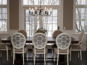 SHERBROOKE, QUE.: MARCH 11, 2014 -- The dining room of a six-bedroom home in North Hatley .The house was designed by Westmount architect Bruce Anderson, for Montrealers Ryan and Dominique Lynam. The four-season New England-style home on Lake Massawippi was built three years ago.(Marie-France Coallier/ THE GAZETTE)  ORG XMIT: 49203