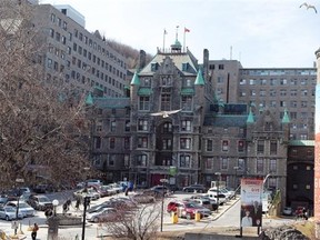MONTREAL, QUE: APRIL 03, 2013-- The Royal Victoria hospital as seen from the corner of Pine and University, on Wednesday April 03, 2013. The Montreal Health and Social Services Agency has authorized the McGill University Health Centre to sell for $177 million most of the Royal Victoria Hospital, along with the Montreal Chest Hospital and the Montreal Children's Hospital. (Pierre Obendrauf / THE GAZETTE) ORG XMIT: 46370-006