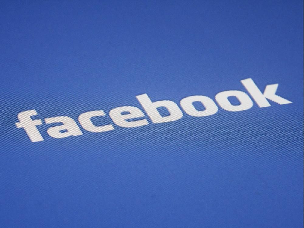 Announcing the deaths of loved ones on Facebook: yea or nay?