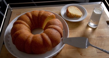A slice of Liz Vargas' rum cake in Montreal Tuesday, November 4, 2014. The Montreal woman has started a business dedicated to making her Azucar & Ron rum cakes.
