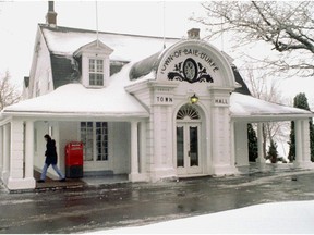 Baie-d'Urfé town hall.