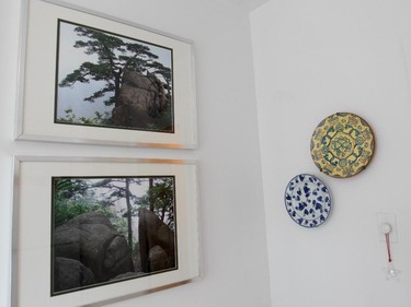 Photos taken by Peter Loorits at Huang Shan in the Fujian province of China in the kitchen of the home.