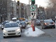 One lane in each direction will be closed on Côte St-Luc Road and two lanes will also be closed on Décarie Blvd. starting on Tuesday morning. Construction work will be done at that strategic corner and cars won't be able to turn left or right from Décarie southbound, and left turns from Décarie northbound to Côte-St-Luc will also be prohibited.