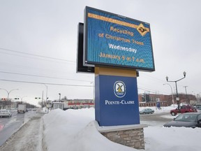 MONTREAL, QUE: JANUARY 4, 2013-- A electronic billoard beside the City Hall in Pointe Claire near  Montreal, Friday January 4, 2012.  The town installed the unit to promote community activities and provide a means for groups and organizations to inform the public of their upcoming events.   ( Phil Carpenter/ THE GAZETTE) ORG XMIT: 45535