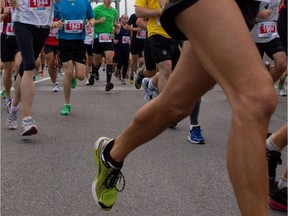 Knowing that runners are hard on their knees, it’s not surprising that they’ve been lumped into the category of athletes with an increased risk of osteoarthritis. The most recent results presented at the American College of Rheumatology annual meeting in Boston last November,suggest otherwise.
