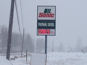 Price of gas at the Sonic station at the corner of Cité-des-Jeunes Blvd. and Ste-Angelique Rd. in St-Lazare was at 98.9 cents a litre on Jan. 7, 2015.