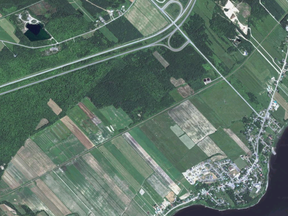 Highway 40 near Deschambault, Quebec as seen from Google Maps.