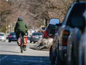 Parking will be eliminated from the south side of de Maisonneuve Blvd. where the métro station is located to make way for a temporary bike path.