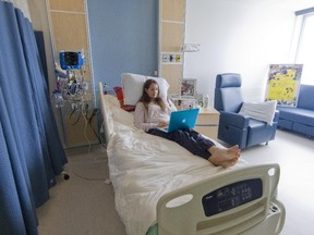 After moving to a new facility with single-patient rooms, the MUHC saw the number of colonizations and infections of Vancomycin-resistant Enterococcus drop by more than 70 per cent.