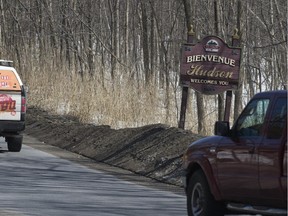 Welcome sign on Cameron Road in Hudson.