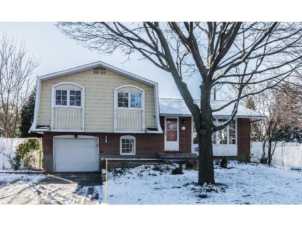 Random Sampler Recent realestate transactions in Kirkland, Montreal