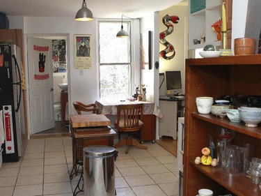 Another view of the kitchen.