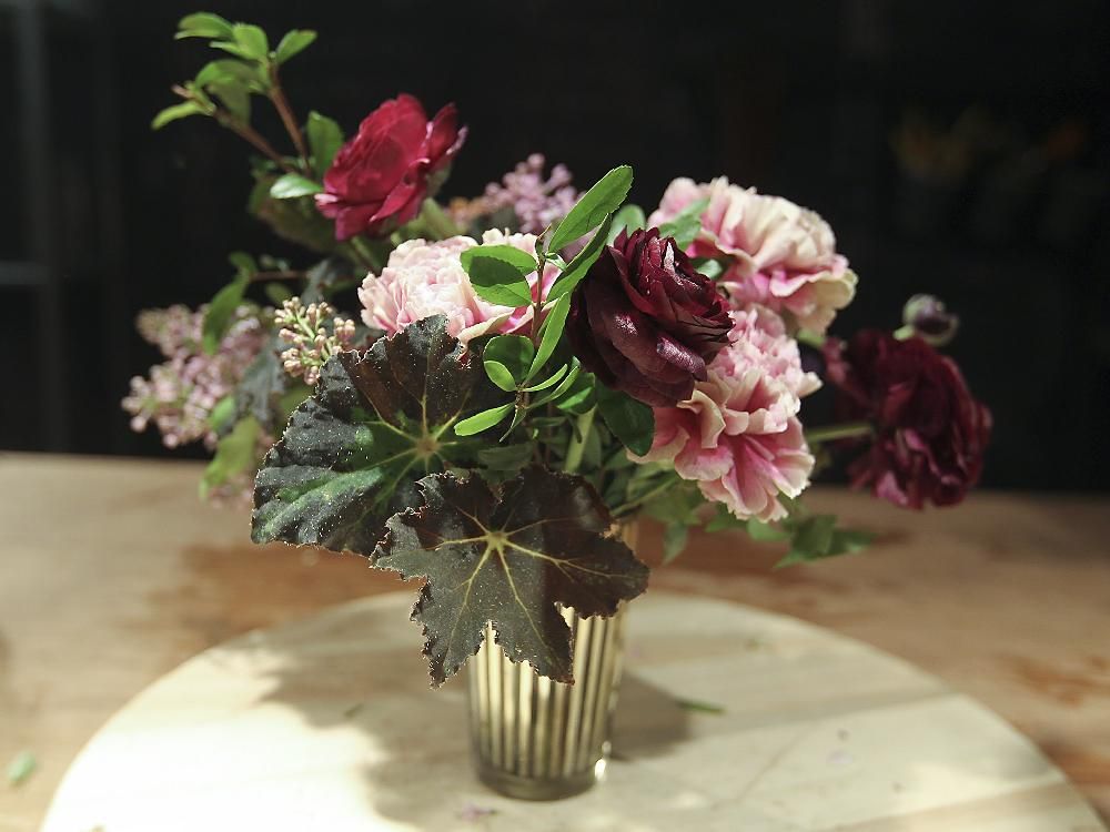 How To Build A Better Bouquet Toronto Sun   Montreal Que May 21 2015 Floral Centrepiece Bouquets1 