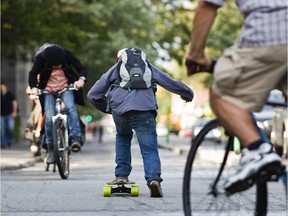 Montreal city council has unanimously passed a motion asking that skateboarding be recognized as a form of active transit similar to walking or cycling, and to amend a bylaw so they can be used on the city's bike paths in all boroughs.
