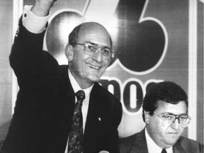 Charles Bronfman waves goodbye after selling the Expos for $104 million in 1991 to a group headed by Claude Brochu (right).