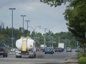 Traffic on Sources Blvd. heads north from St-Louis in Pointe-Claire towards Highway 40.