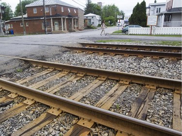 Tracks upon tracks in St-Clet.