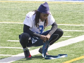 MONTREAL, QUE.: SEPTEMBER 18, 2014 -- Montreal Alouettes wide receiver Mardy Gilyard takes a break during team practice in Montreal, Thursday, September 18, 2014.  They face the Calgary Stampeders Sunday afternoon in Montreal.  (Phil Carpenter / THE GAZETTE)  ORG XMIT: 0919 SPT CFL Alouettes