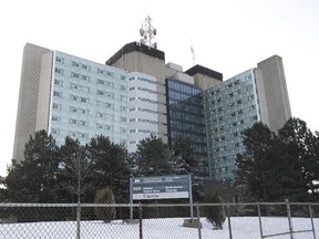 Ste-Anne's Hospital for veterans in Ste-Anne-de-Bellevue.