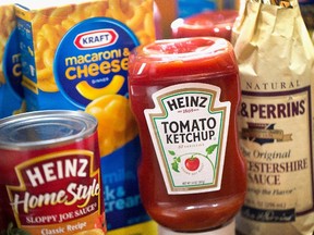 The Kraft Heinz will soon close its distribution centre in Vaudreuil-Dorion, putting close to 100 employees out of work.