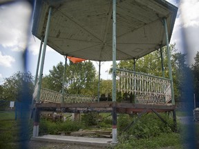The gazebo on Mont-Rouyal mountain sits in disarray as work on it has fallen behind schedule.