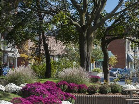 Gordon Park, in the downtown sector of St-Lambert, is a popular gathering place when the weather is warm.