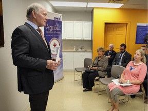 President Peter Howlett speaks during the official opening of Portage West Island's new office for anglophone youth and families dealing with drug addiction in Pointe-Claire. (John Mahoney / MONTREAL GAZETTE)