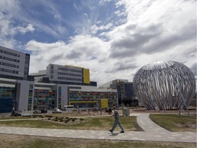 Nearly 90 per cent of the unionized support staff  at the MUHC superhospital have voted to go on strike sometime around Oct. 20.