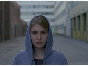 Simone (Sophie Nélisse) in Endorphine Endorphine, a boldly atmospheric, at times intellectual, at others purely sensorial tale of three women at different stages of their lives, each dealing with trauma.
