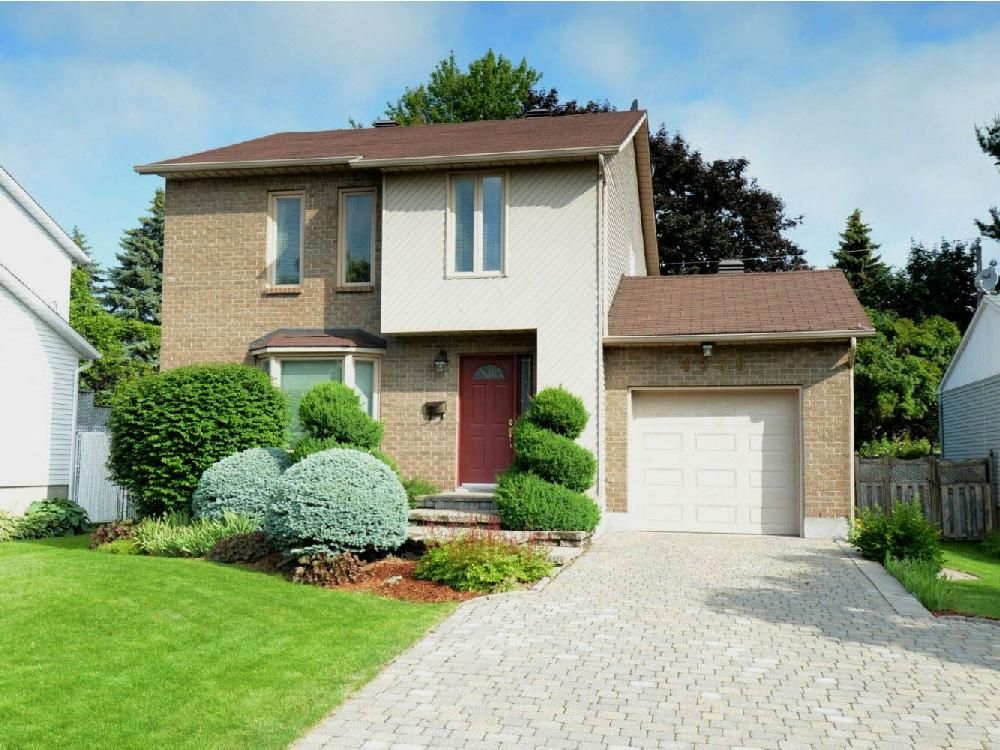 Random Sampler Recent realestate transactions in Dorval, Côtedes