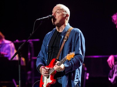 Review: Mark Knopfler brings his neverending story to Montreal