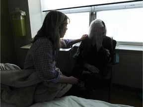 Francine Goldberg her mother, Lily, who suffers from dementia, at the Jewish General Hospital in 2014.