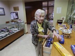 This July 30, 2013 file photo shows 92-year-old Edith Stern, labeled a "super ager" after she participated in a Northwestern University study of people in their 80s and 90s with astounding memories. A documentary to be aired at the Cummings Centre on Westbury Ave. Tuesday at 7 p.m.  will offer insight into the aging brain.