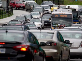 Traffic gridlock has a huge economic cost says Chris Ragan, a McGill University economics professor who heads the Ecofiscal Commission, a private ecofiscal think tank.