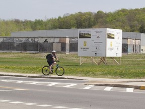 The unfinished arena in Pincourt.  (Phil Carpenter / THE GAZETTE)