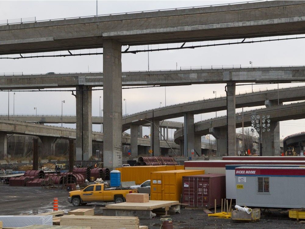 Montreal Que November 20 2015 A View Of The Turcot C2 