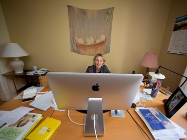 Annika Parance works in her home office.  (Allen McInnis / MONTREAL GAZETTE)