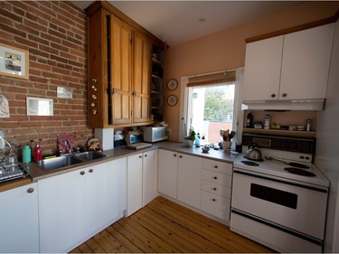 Another view of the kitchen.  (Allen McInnis / MONTREAL GAZETTE)