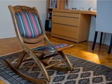 A folding rocking chair in the home of Denise Lord.  (Allen McInnis / MONTREAL GAZETTE)