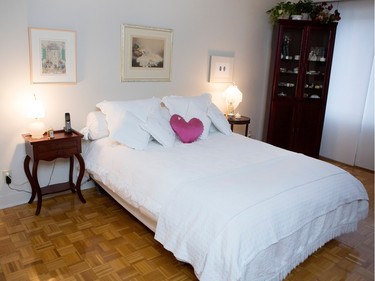 The bedroom in the home of Denise Lord.  (Allen McInnis / MONTREAL GAZETTE)