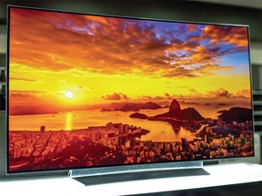 Thanks to the extreme thinness and flexibility, OLED display possibilities are endless.