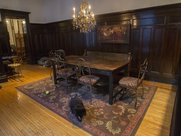 The dining room. (John Kenney / MONTREAL GAZETTE)