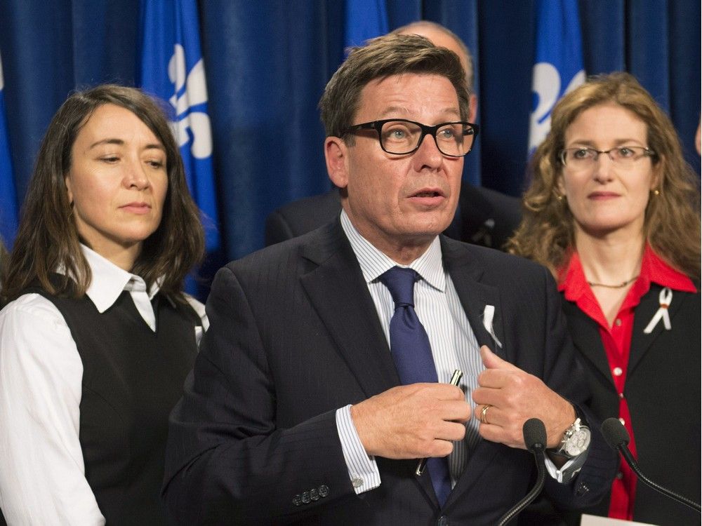 Quebec tables bill to reinstate provincial gun registry Montreal Gazette