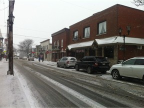 A variety of shops line Lakeshore Rd. in Pointe-Claire Village.